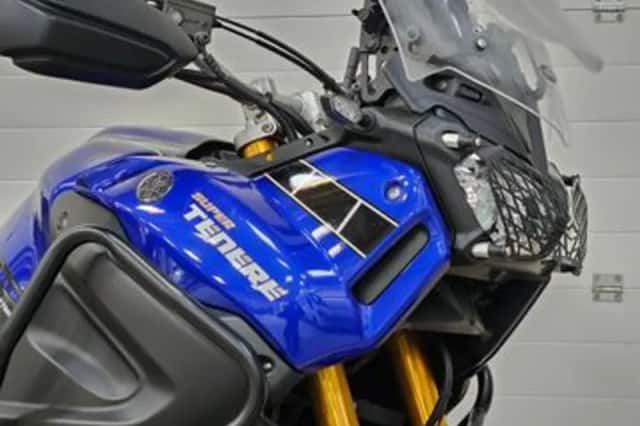 Yamaha XT 1200 Z Super Tenere (2015) thumbnail 3