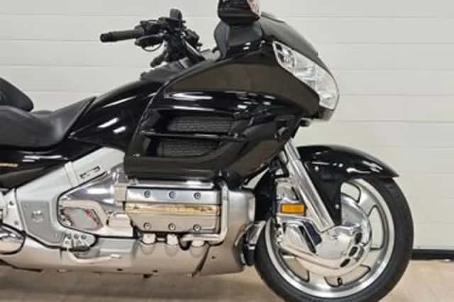 Honda GL 1800 Goldwing (2001) thumbnail 6