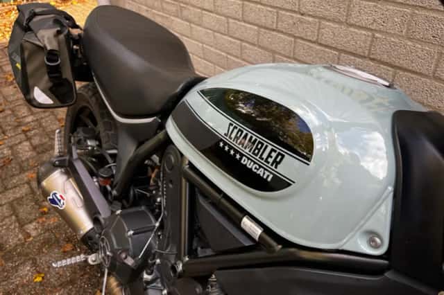 Ducati Scrambler SIXTY 2 (2016) thumbnail 3