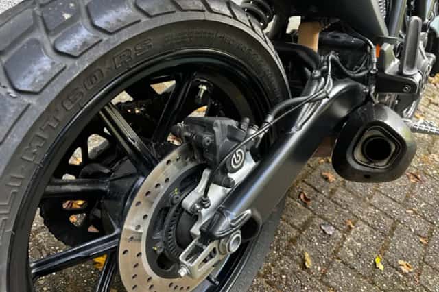 Ducati Scrambler SIXTY 2 (2016) thumbnail 6