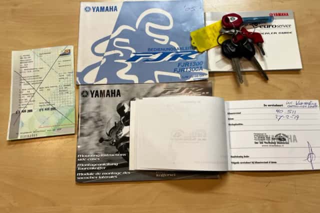 Yamaha FJR 1300 A (2005) thumbnail 1