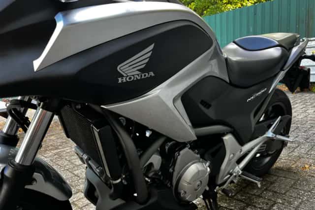 Honda NC700X (2012) thumbnail 3
