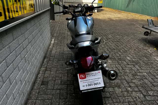 Honda NC700X (2012) thumbnail 6