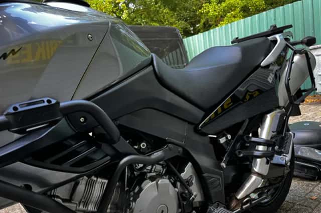 Suzuki V-Strom (2007) thumbnail 1