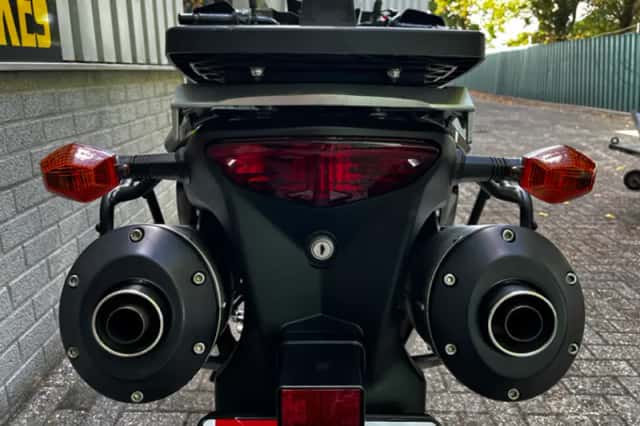 Suzuki V-Strom (2007) thumbnail 5