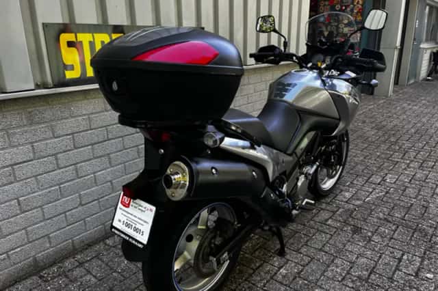 Suzuki DL650A (2011) thumbnail 1