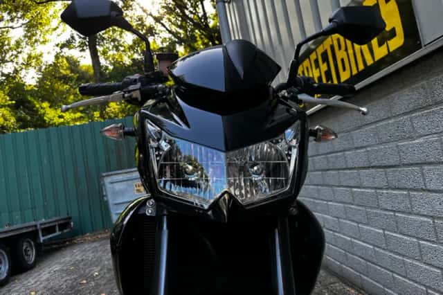 Kawasaki Z750 (2007) thumbnail 2
