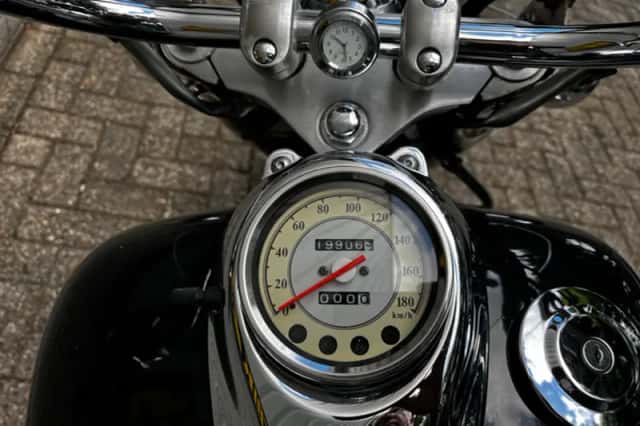 Yamaha XVS650 A (2003) thumbnail 1