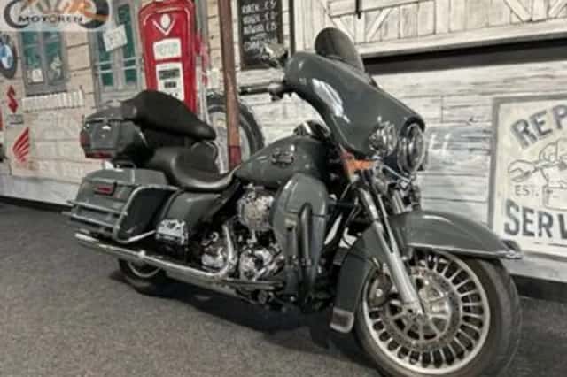 Harley-Davidson Electra Glide Ultra Classic (2013) thumbnail 3