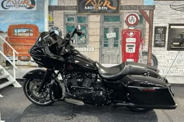 Harley-Davidson Road Glide (2023) thumbnail 2