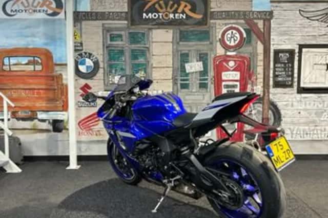 Yamaha YZF 1000 R (2020) thumbnail 6
