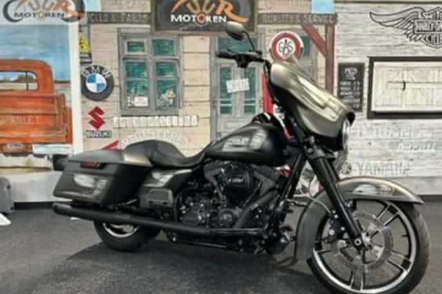 Harley-Davidson Street Glide (2016) thumbnail 2