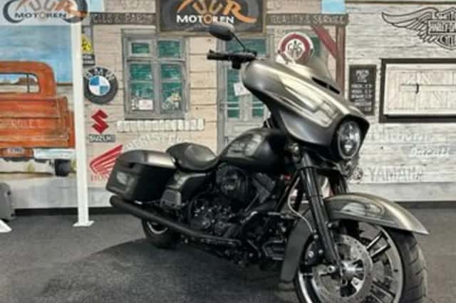 Harley-Davidson Street Glide (2016) thumbnail 3