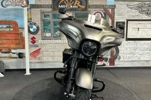 Harley-Davidson Street Glide (2016) thumbnail 5