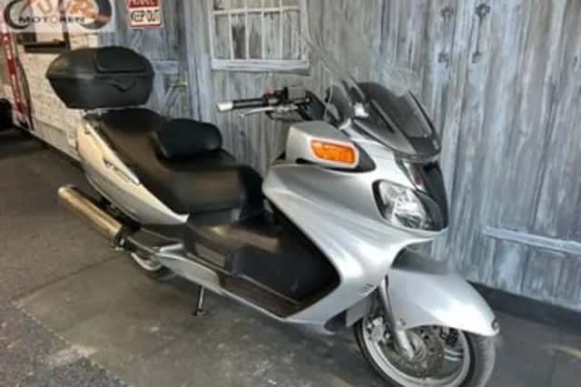 Suzuki AN 650 Burgman (2003) thumbnail 3