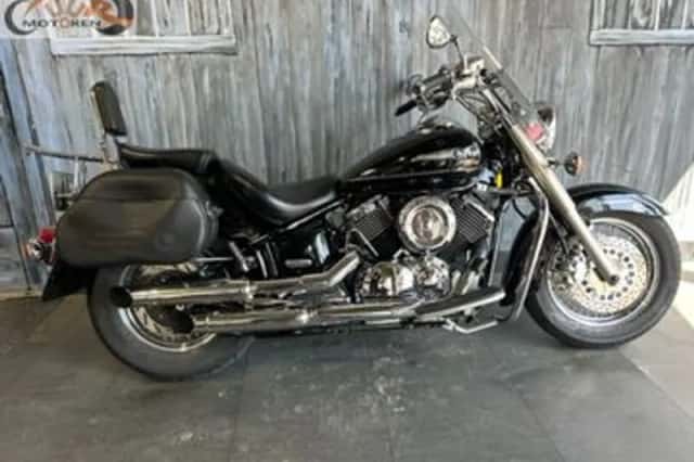 Yamaha XVS 1100 Dragstar (2001) thumbnail 1