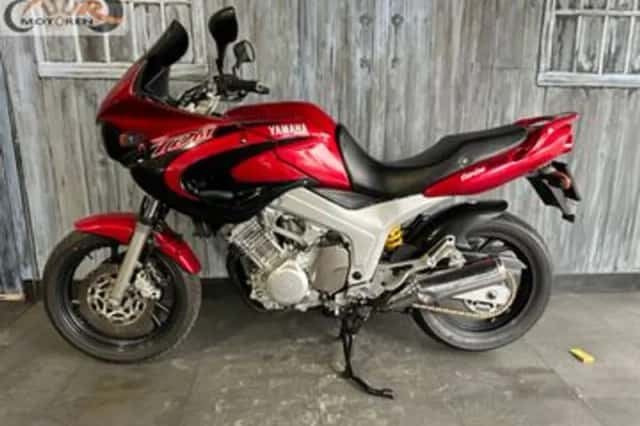 Yamaha TDM 850 (1999) thumbnail 2