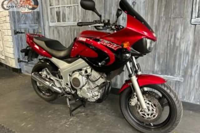 Yamaha TDM 850 (1999) thumbnail 3