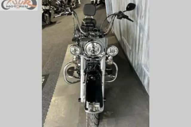 Harley-Davidson Heritage Softail Classic (2016) thumbnail 6