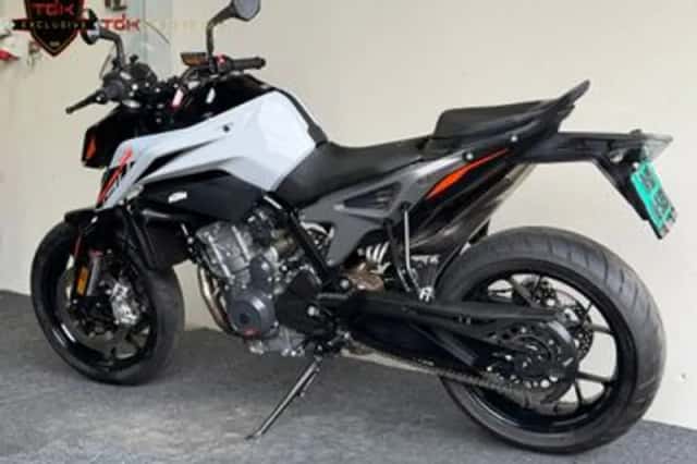 KTM 790 Duke (2024) thumbnail 4