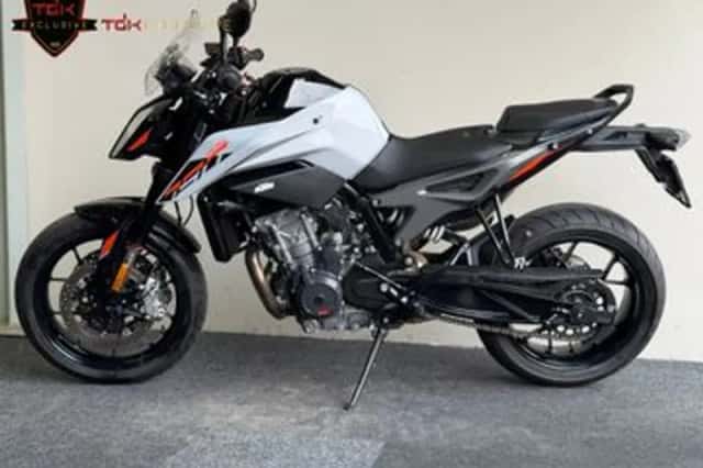 KTM 790 Duke (2024) thumbnail 5