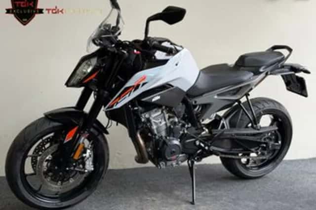 KTM 790 Duke (2024) thumbnail 6