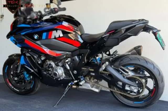 BMW M 1000 XR (2025) thumbnail 4