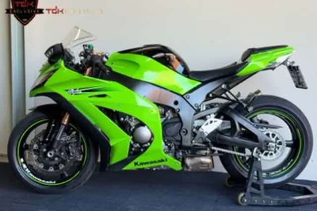 Kawasaki ZX-10R (2011) thumbnail 5