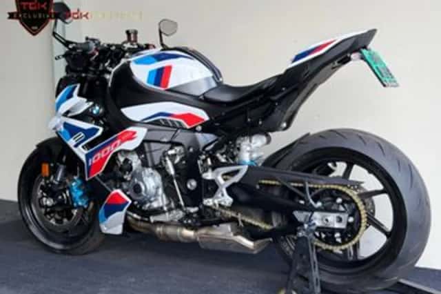 BMW M 1000 R (2023) thumbnail 4