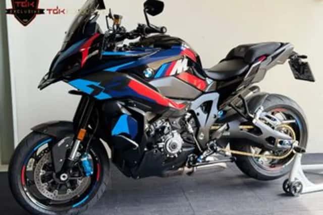 BMW M 1000 XR (2025) thumbnail 6