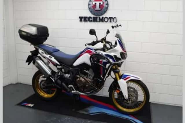 Honda CRF 1000 L Africa Twin (2018) thumbnail 2