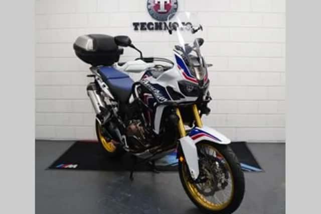 Honda CRF 1000 L Africa Twin (2018) thumbnail 3