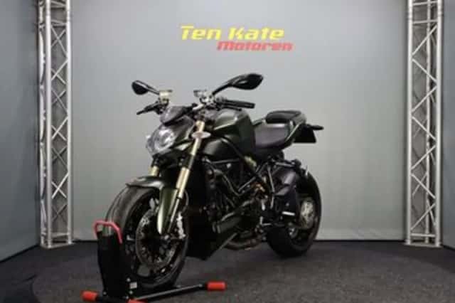 Ducati Streetfighter 848 (2013) thumbnail 6