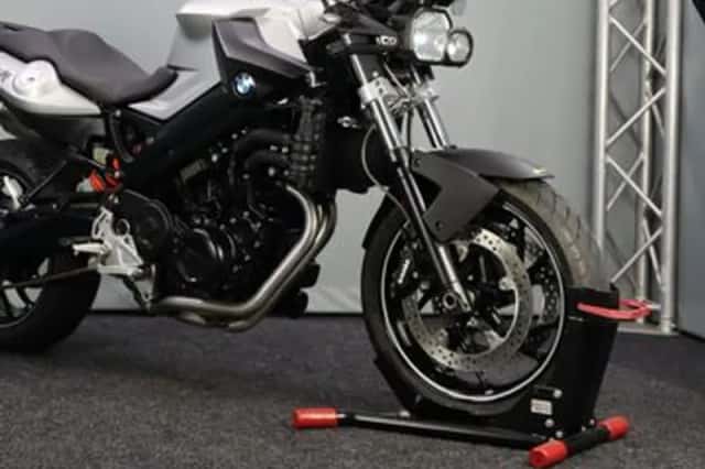 BMW F 800 R (2010) thumbnail 4