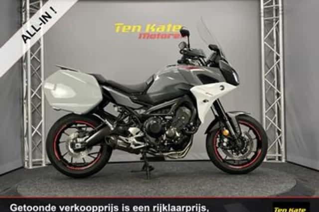 Yamaha Tracer 900 (2018) thumbnail 1