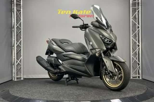 Yamaha Xmax (2020) thumbnail 2
