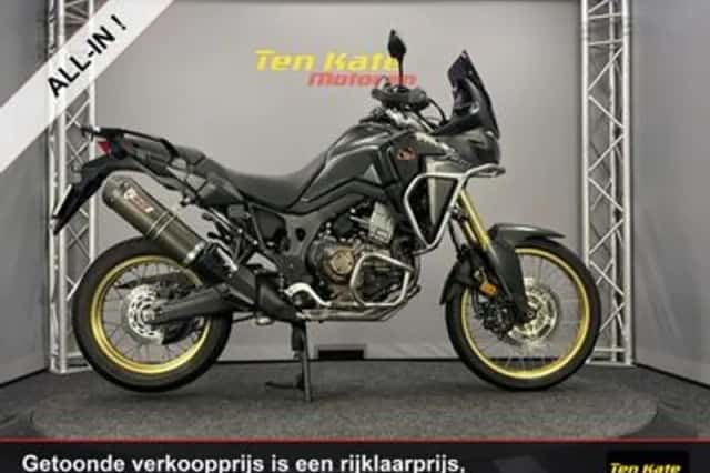 Honda CRF 1000 L Africa Twin (2016) thumbnail 1