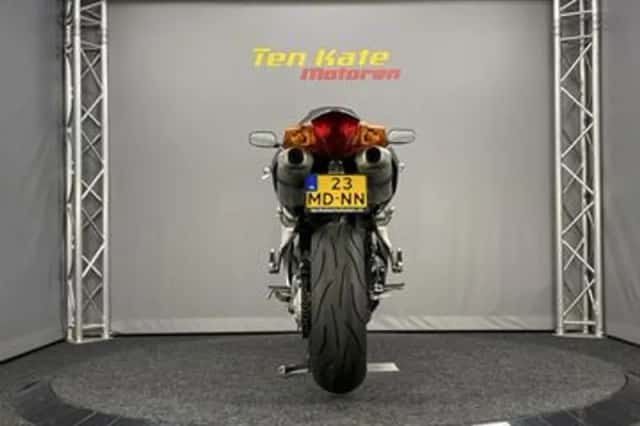 Honda VFR 800F V TEC (2005) thumbnail 6