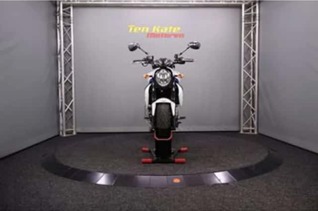Suzuki SFV 650 Gladius (2009) thumbnail 3