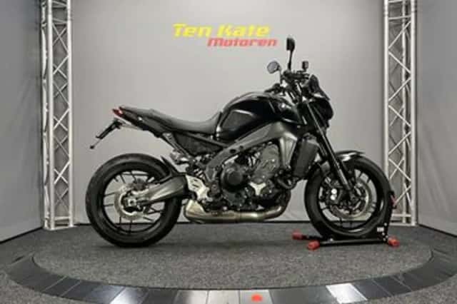Yamaha MT-09 (2021) thumbnail 1