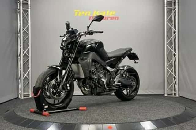 Yamaha MT-09 (2021) thumbnail 4