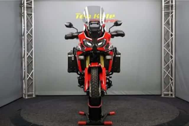 Honda CRF 1000 L Africa Twin (2018) thumbnail 3