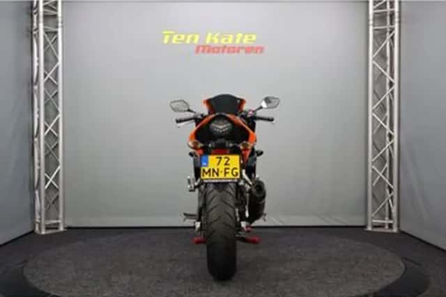 Honda CBR500R (2017) thumbnail 6