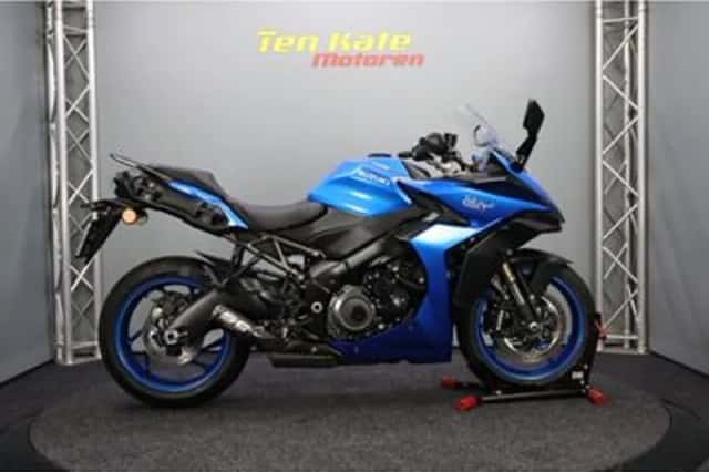 Suzuki GSX-S1000GT (2023) thumbnail 1