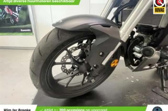 Honda CB 125 R ABS (2018) thumbnail 4