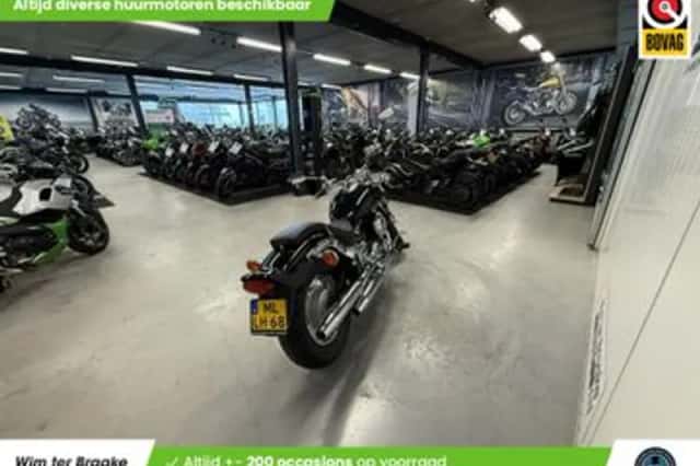 Yamaha XVS 650 Dragstar (2004) thumbnail 3