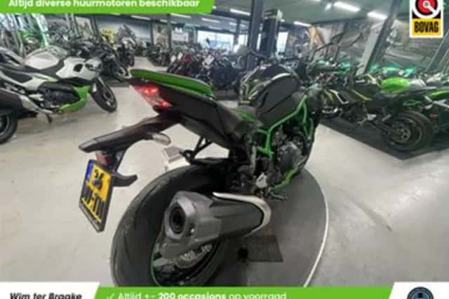 Kawasaki Z H2 SE (2025) thumbnail 3