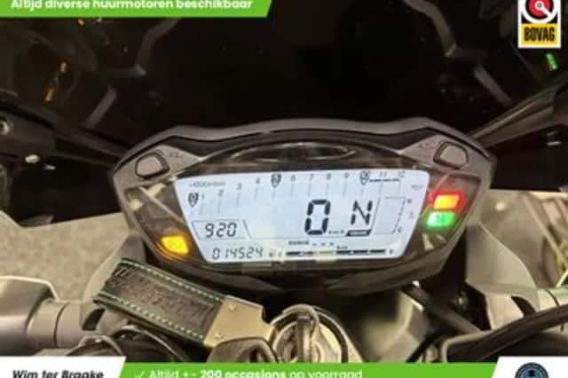 Suzuki SV650 (2016) thumbnail 2