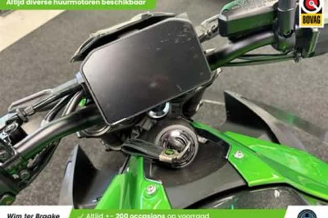 Kawasaki Z900 (2026) thumbnail 2
