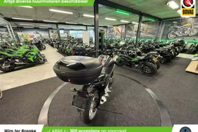 Honda NC 750X DCT C-ABS (2016) thumbnail 3